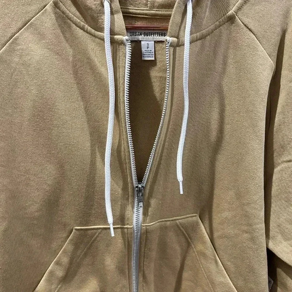 New Urban Outfitters camel zip up hoodie size S/P - Picture 10 of 10